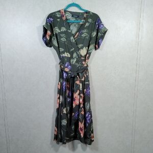 04549 Ralph Lauren black label green dress with floral print 6 NEW